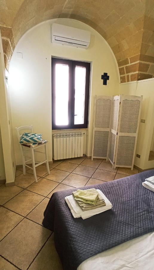 Palazzo Saraceno Apartment-Taras Taranto Ngoại thất bức ảnh