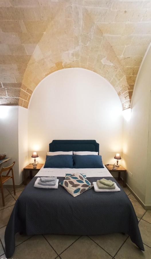 Palazzo Saraceno Apartment-Taras Taranto Ngoại thất bức ảnh
