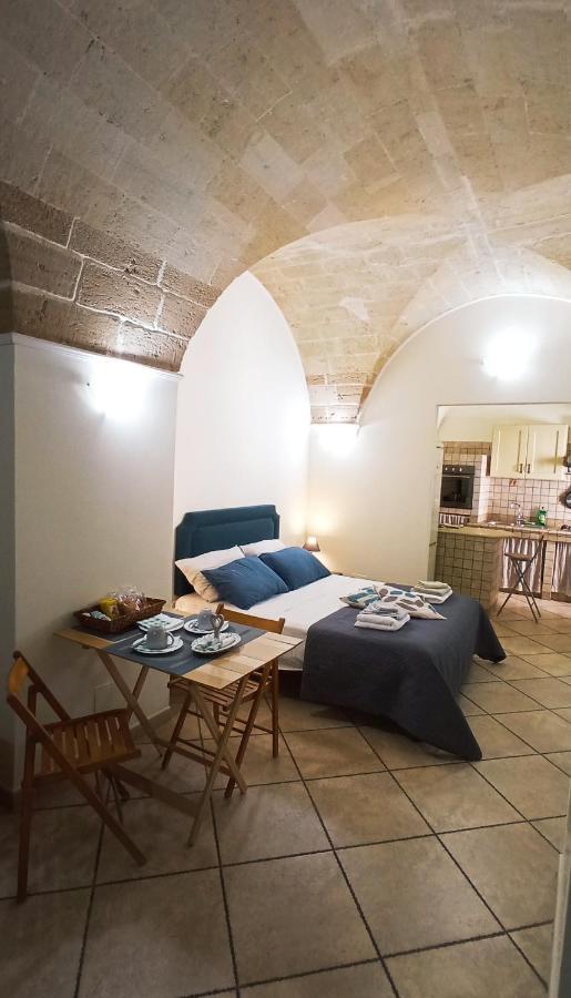 Palazzo Saraceno Apartment-Taras Taranto Ngoại thất bức ảnh